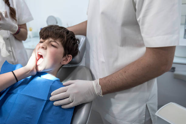 Best Weekend Emergency Dentist in Rich Hill, MO